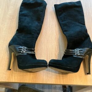 Chic Black Heeled Boots with Strap Details